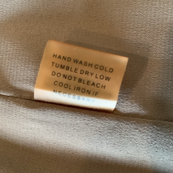 DL belted vest XS, fits S too - Picture 5 of 6